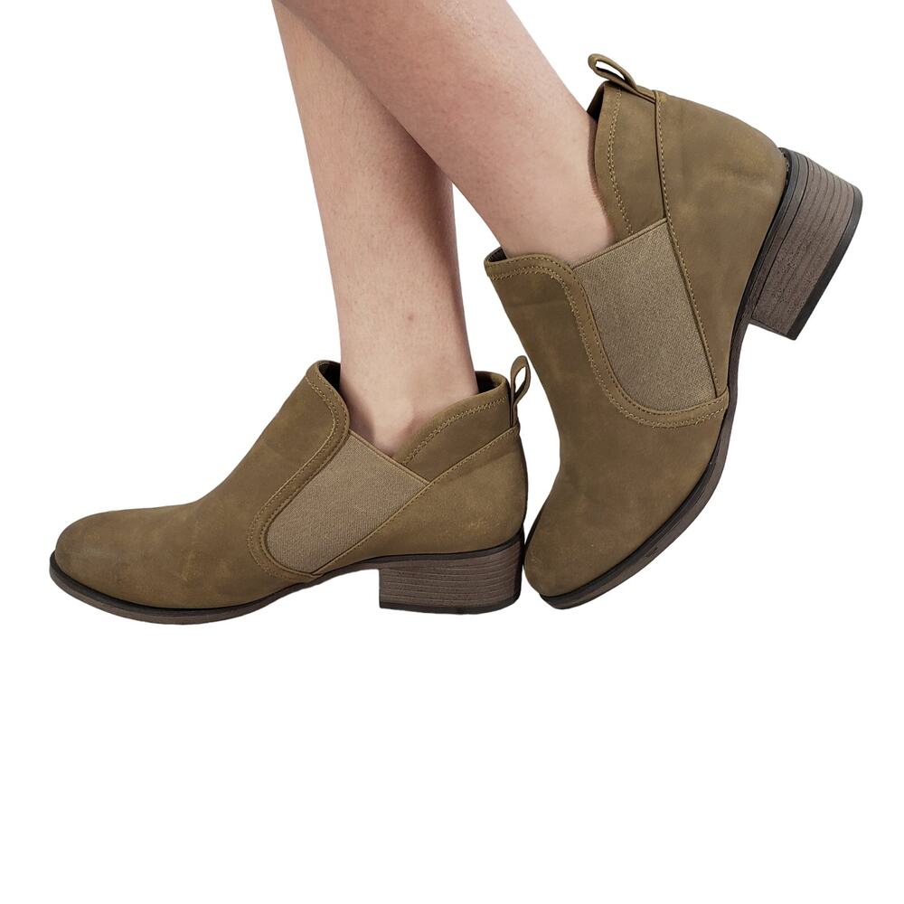 Pierre Dumas Women's Tan Beige Ankle Boots Size 10